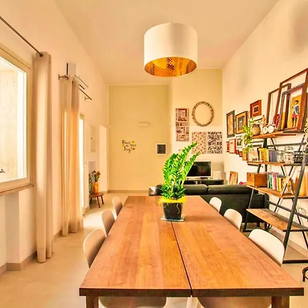 Last Minute Bed & Breakfast