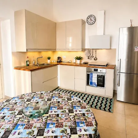 Bed & Breakfast Last Minute